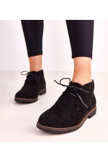 Juodi moteriški batai plokščiu padu Lauda