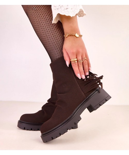 Šokoladiniai batai su kutais ir grubiu padu "Silia