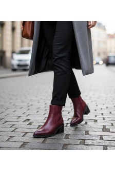 Kaštoniniai stiletto batai su elastiniu įdėklu Sesie