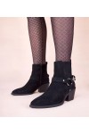 "Ritama" juodi smailianosiai batai su dekoratyvinėmis sagtimis