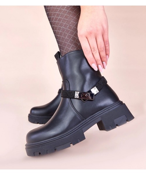 Juodi batai su platforma, puošti cirkonais Nathe