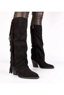 Juodi kaubojiški batai, puošti "Shia" kutais