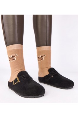 Juodos basutės su dekoratyvine "Atoria" sagtimi