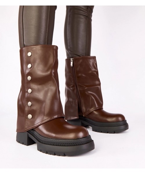 Šokoladiniai batai su apsmukusia viršutine dalimi ant "Carla" platformos