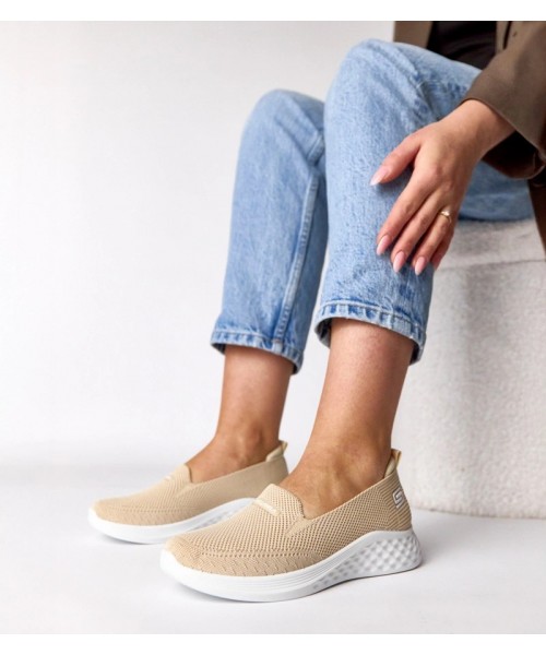 Smėlio spalvos medžiaginės šlepetės "Zoe