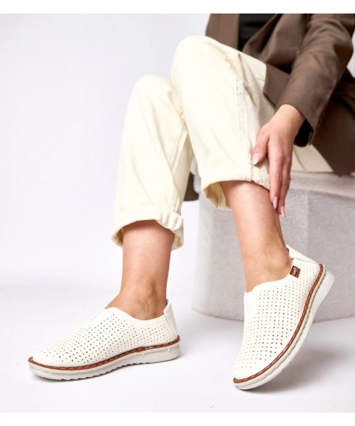 Balti ažūriniai pusbačiai "Rosa