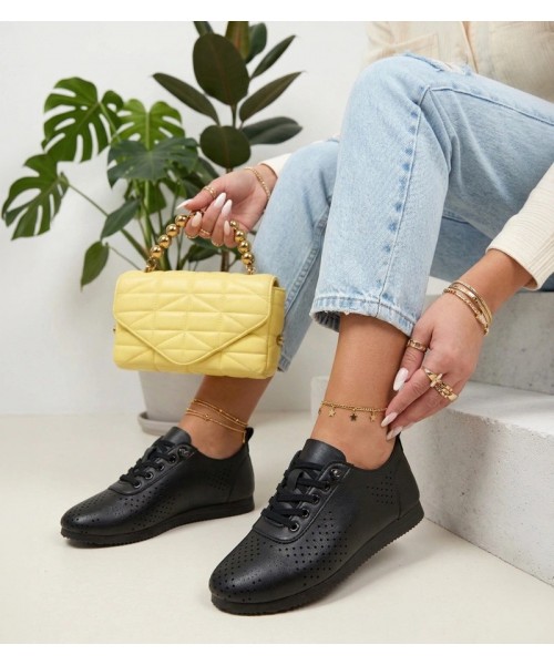 Juodi Sneakers Stiliaus Laisvalaikio batai Ažūriniai Elowen