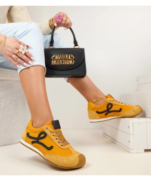 Geltonos spalvos sportbačiai Moterų basų kojų sportbačiai