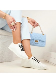 Baltos ažūrinės lengvos teniso zinijos