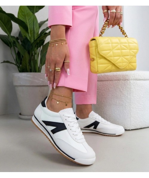 Balti sportiniai bateliai su juodais elementais "Saga