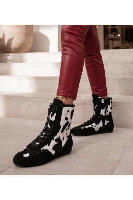 Juoda Sneakers Stiliaus Za Kostkę W Krowi Print Pioana